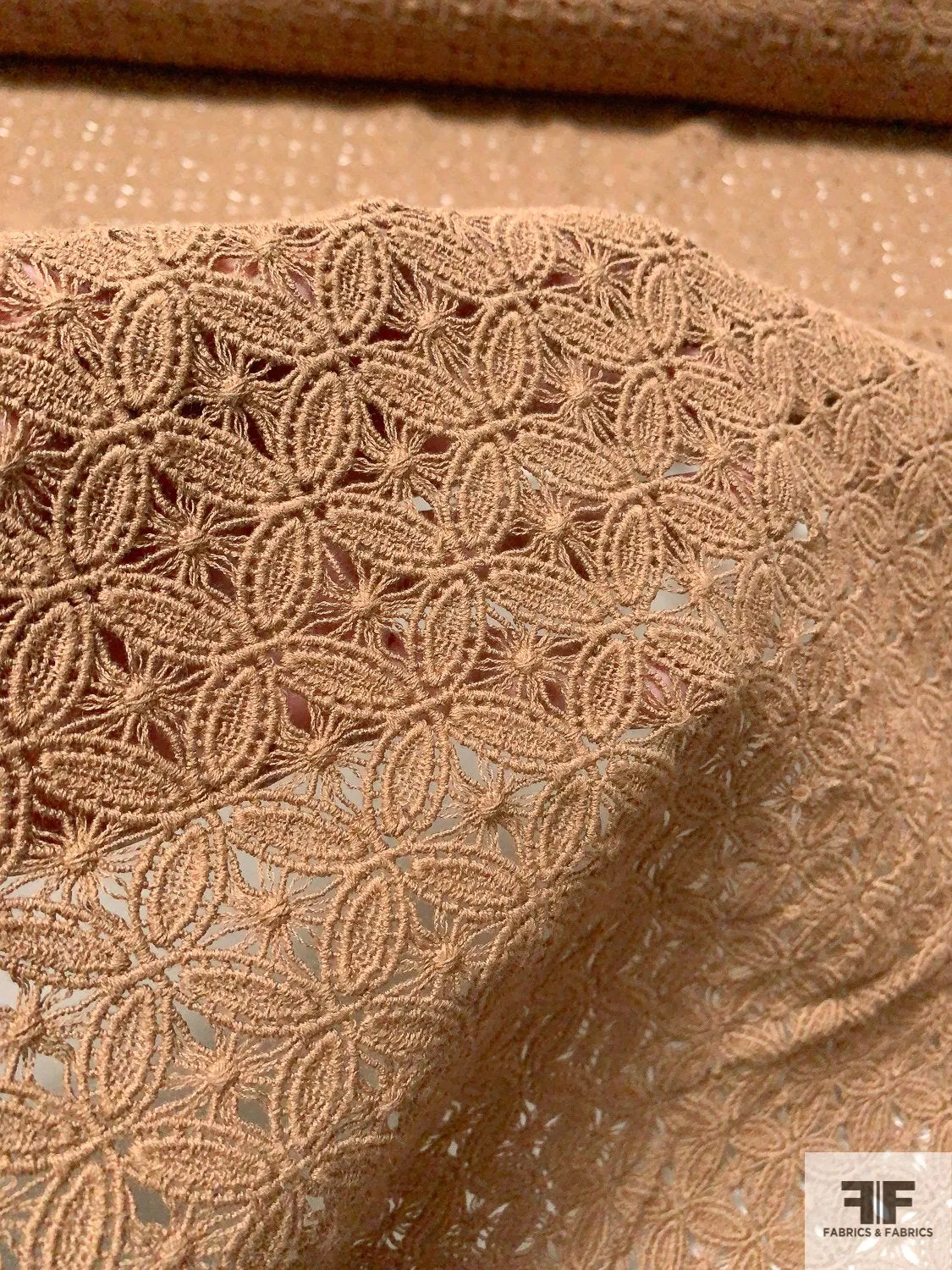 Art Deco Circles Guipure Lace - Latte Brown