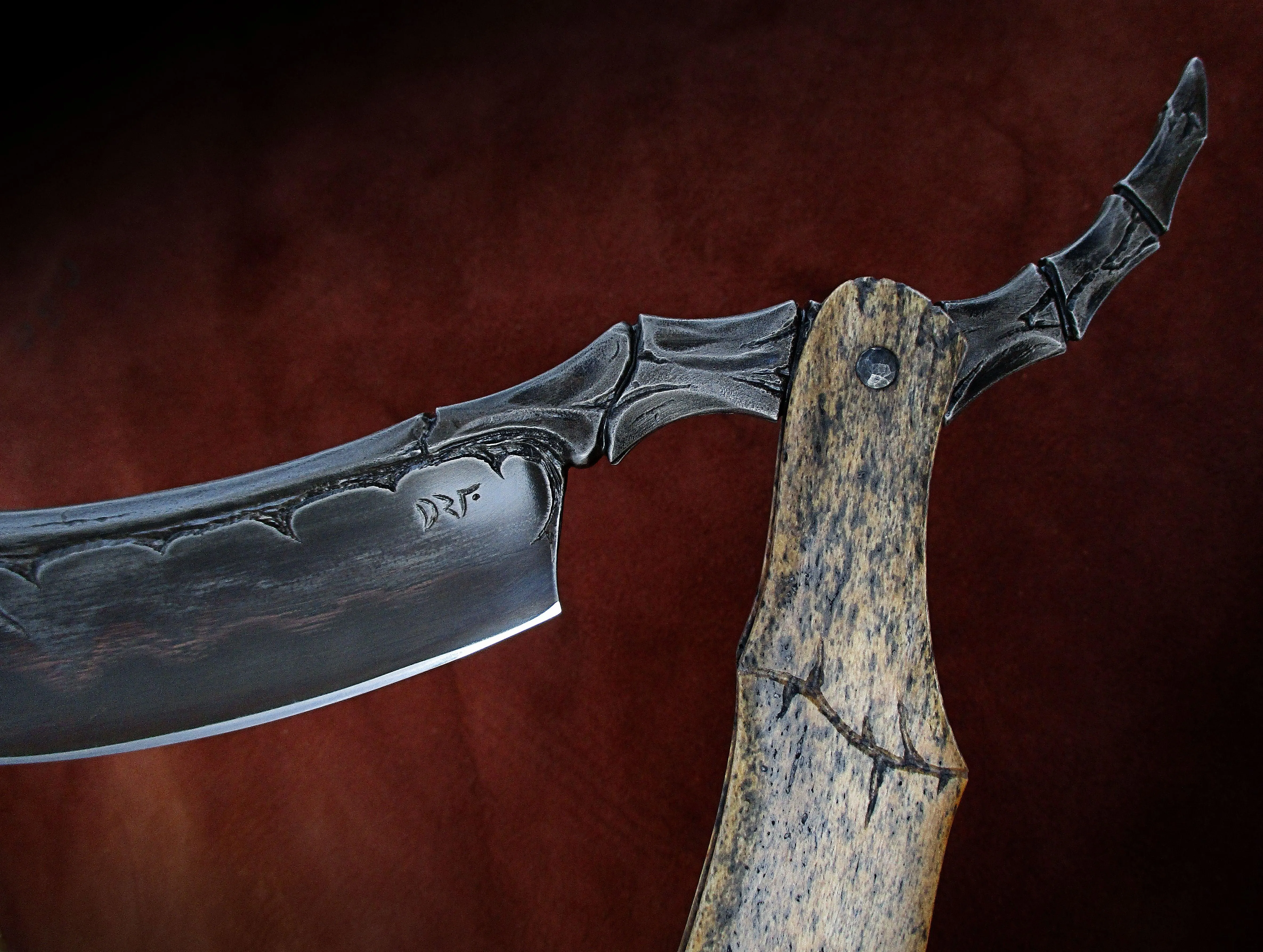 Dylan Farnham Fossil Wal - rus Bone Handle Custom Straight Razor